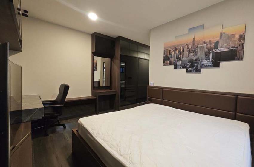 House with Shared Pool in Bangnatrad 